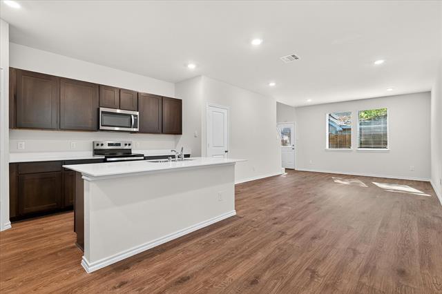 Building Photo - 331 Clematis St