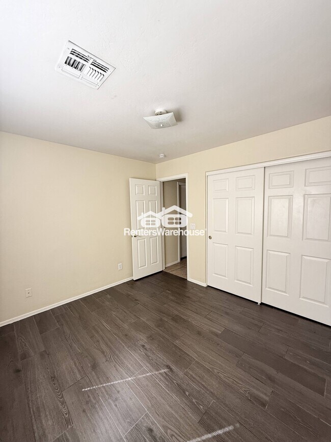 Foto del edificio - 6744 W Northview Ave