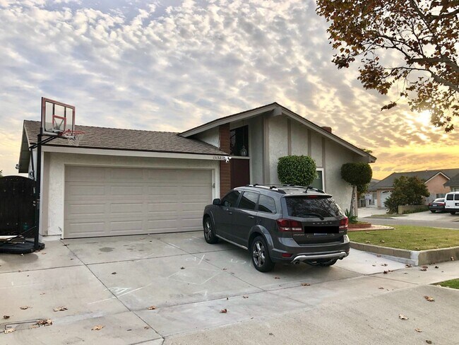 Building Photo - Lovely Cerritos Single Family Home!  ABC U...