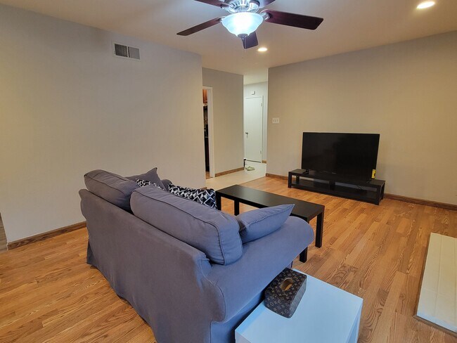 Building Photo - 4273 Strawberry Park Dr
