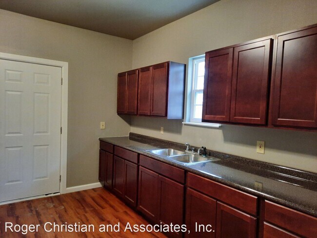 Building Photo - 3 br, 1 bath House - 159 E. Jordan Street