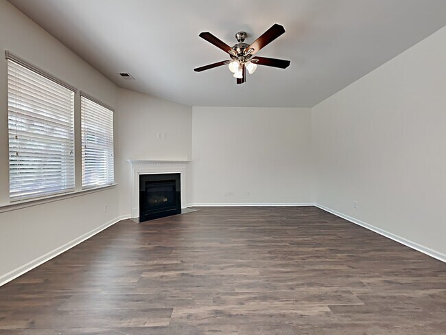Building Photo - 138 Blackwater Way