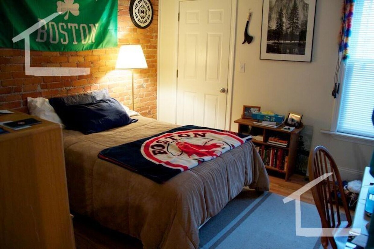 Foto principal - Large 3 bed in Brookline