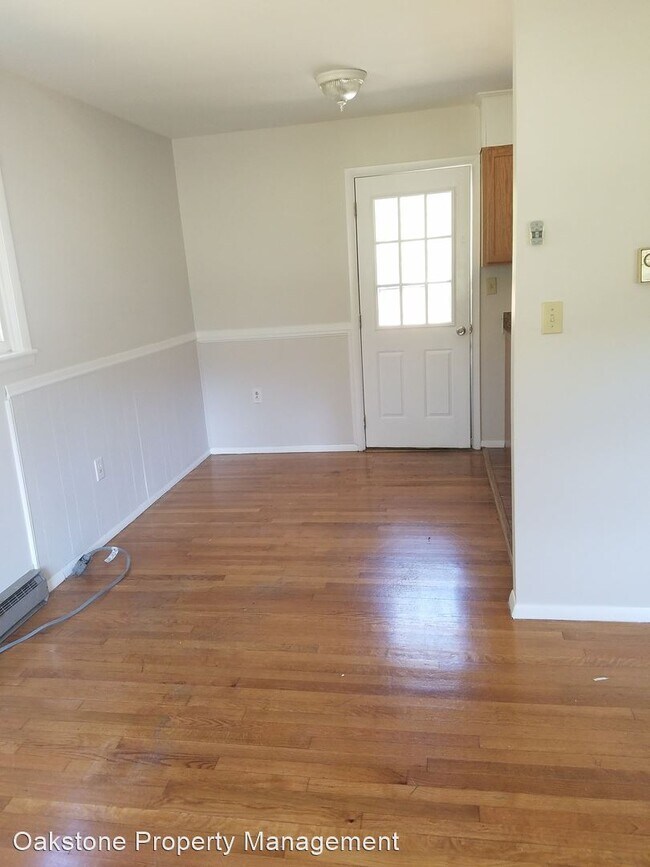 Building Photo - 3 br, 1 bath House - 771 Berry Hill Rd.