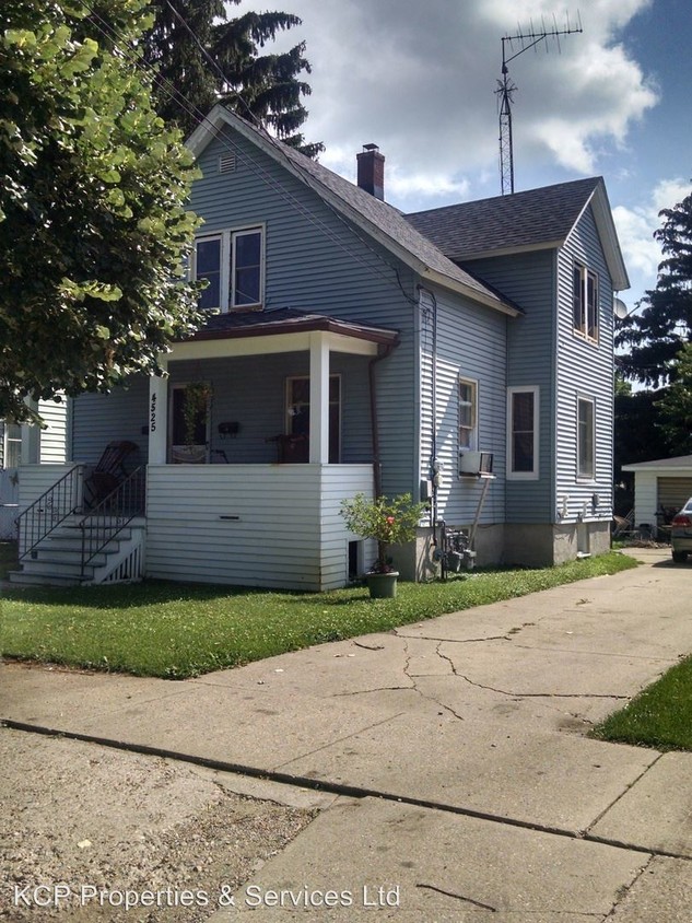 Primary Photo - 4525 19th Ave