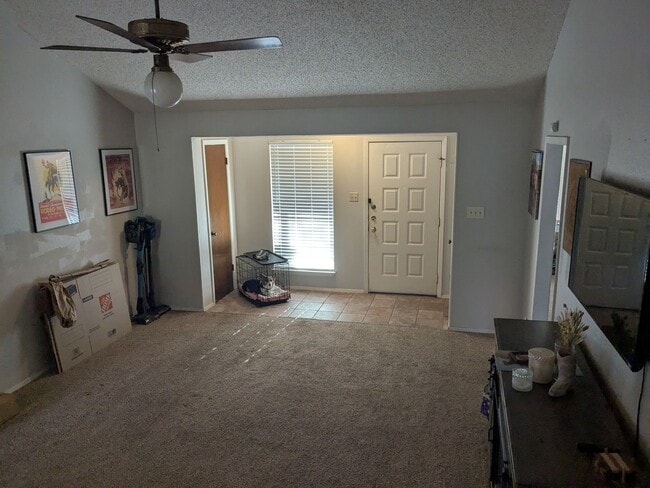 Building Photo - 3 Bed 2 Bath Home - Park Access