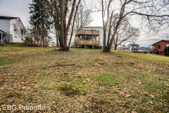 Building Photo - 4 br, 2.5 bath House - 208 McKim