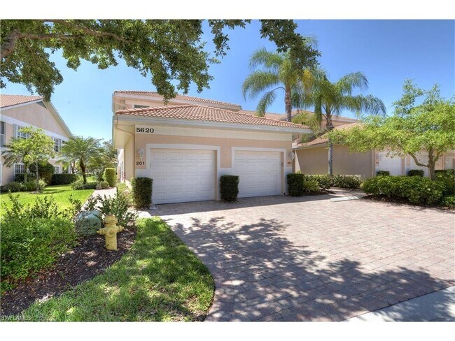 Foto del edificio - 5620 Sherborn Dr