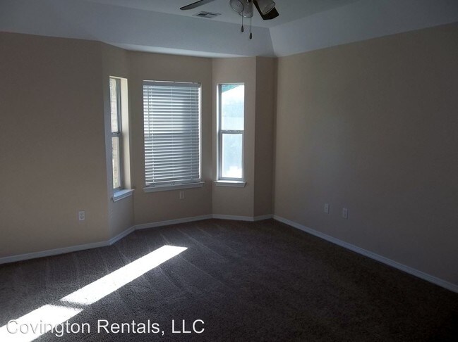 Foto del edificio - 3 br, 2 bath House - 8816 Laurel Ridge