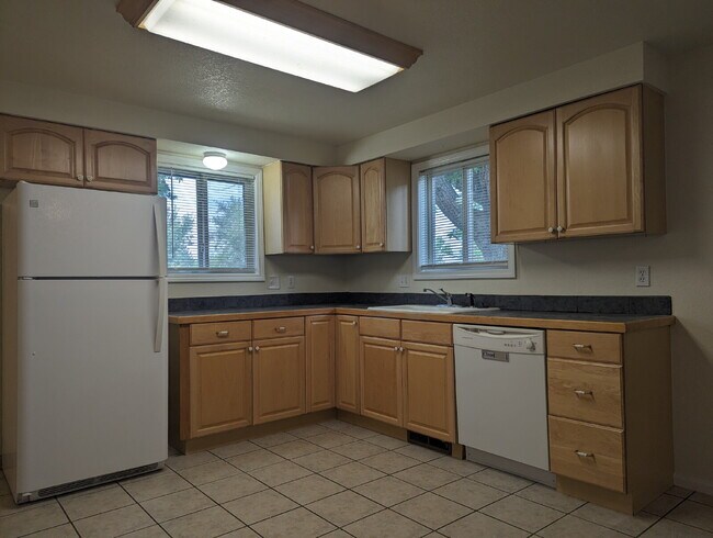 Foto del edificio - Two bedroom near Twin Peaks Golf Course!