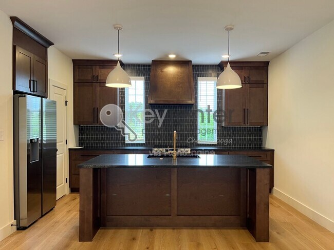 Foto del edificio - 1064 Amelia Ct