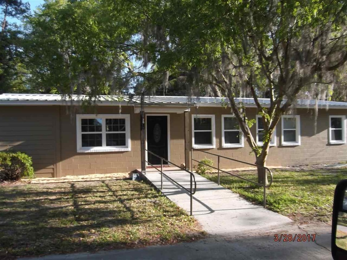 Foto principal - 312 W Margurite St