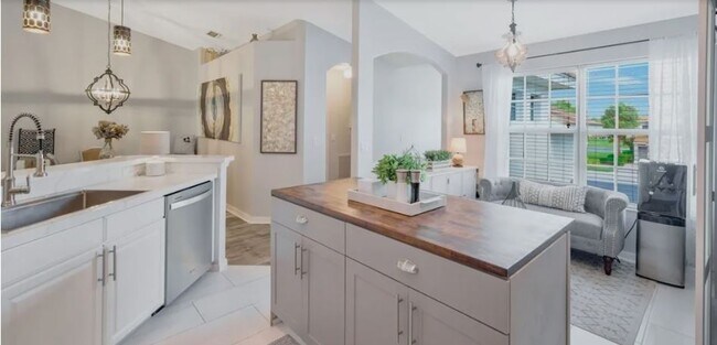 Foto del edificio - 9563 Hemingway Ln