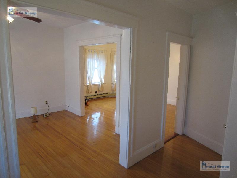 Primary Photo - 148 W Adams St