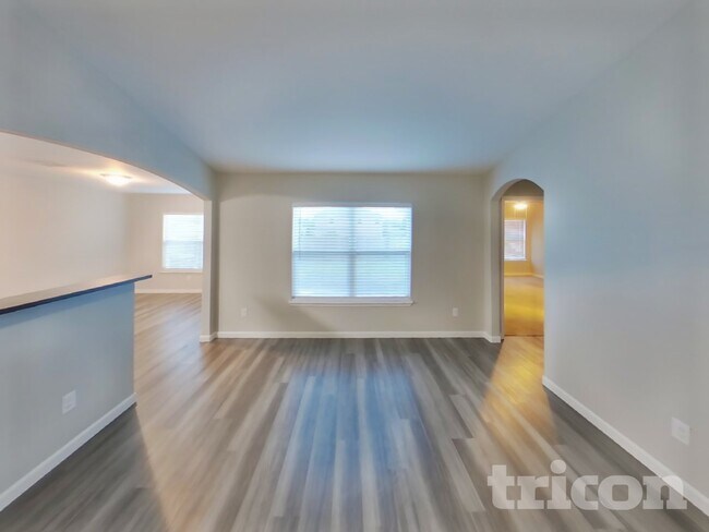 Building Photo - 14210 Bridgeview Ln