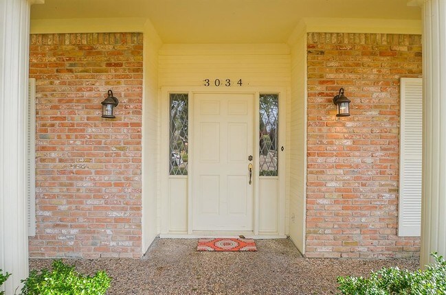 Building Photo - 3034 Bonney Briar Dr