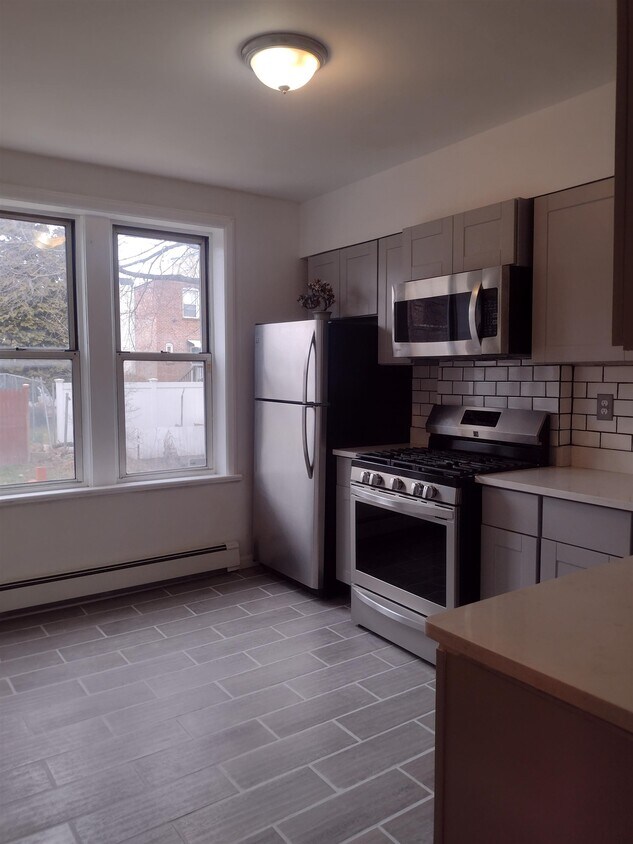 36 Fleet St, Jersey City, NJ 07306 Condo for Rent in Jersey City, NJ