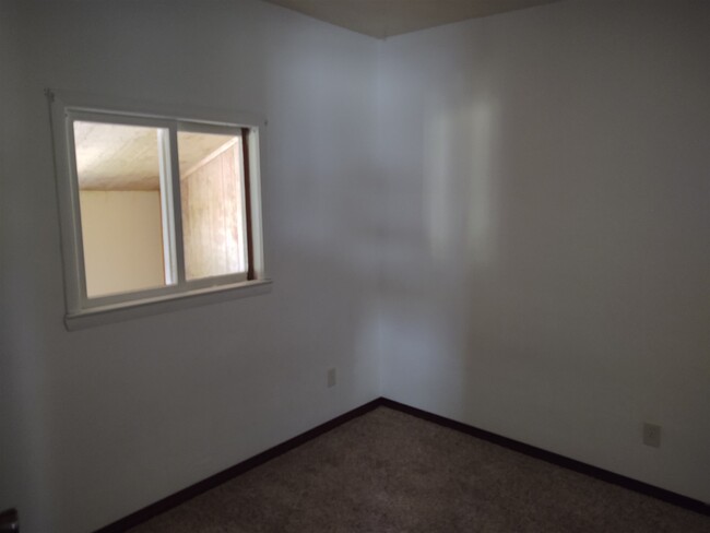 Foto del edificio - 4479 E Shore Dr