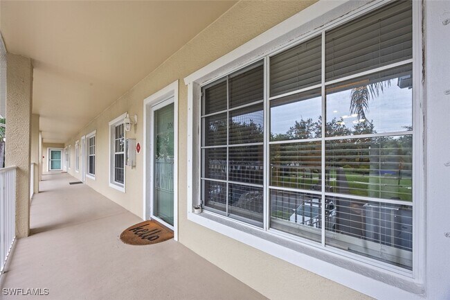 Foto del edificio - 25727 Lake Amelia Way