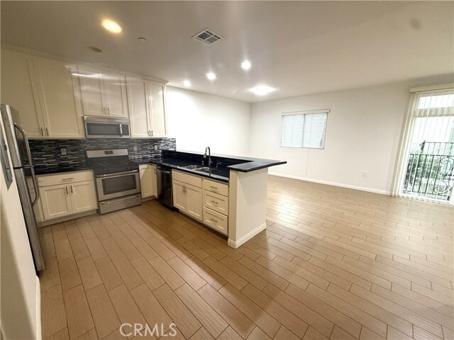 Foto del edificio - 6937 Knowlton Pl