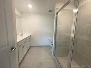 Building Photo - 6907 Broadwater Ln