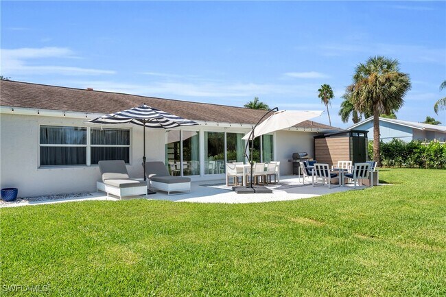 Building Photo - 2649 Longboat Dr