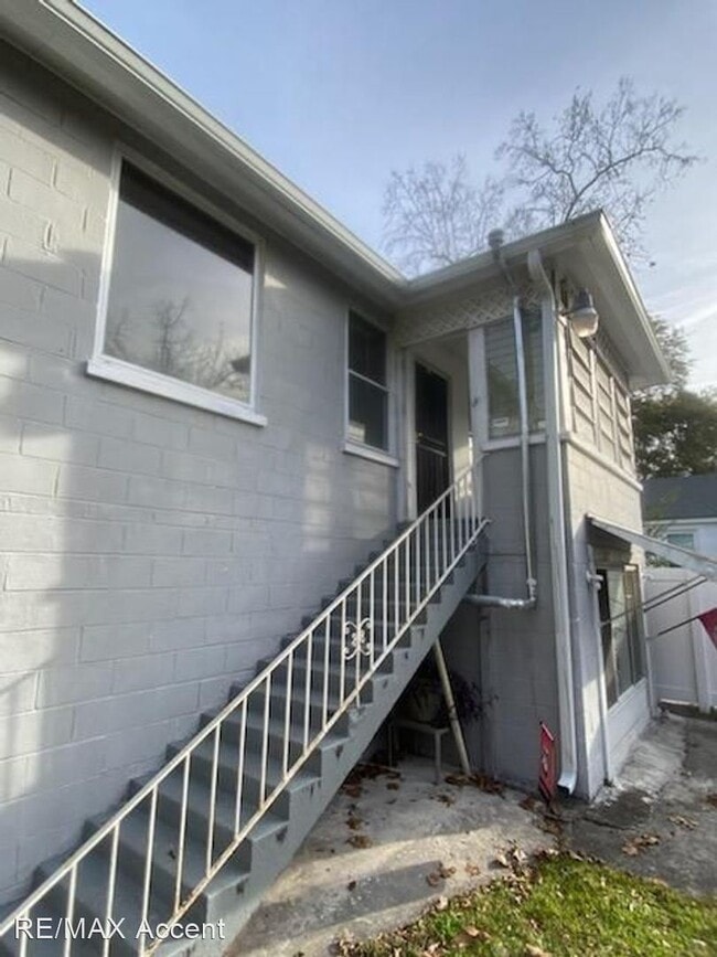 Building Photo - 3 br, 2 bath House - 1312 E. 33rd St.