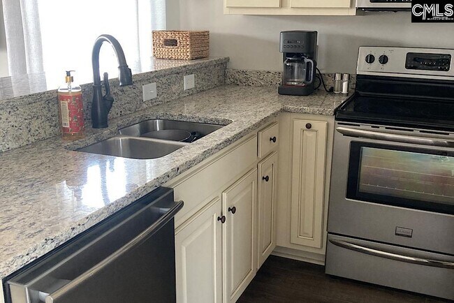 Foto del edificio - 821 Harborside Ln