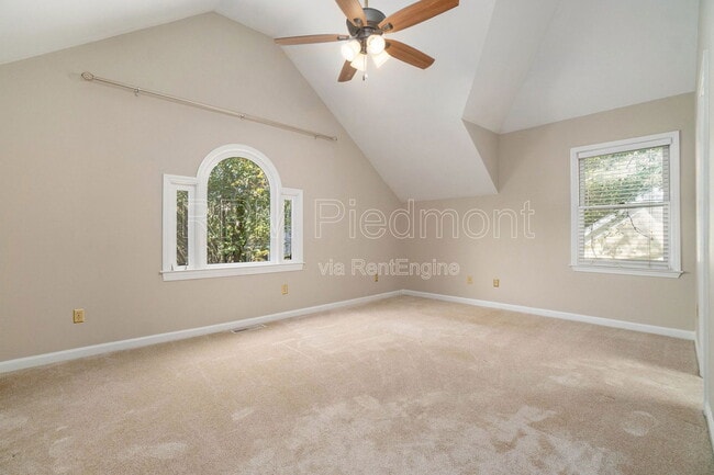 Foto del edificio - 388 Oakland Ave SE