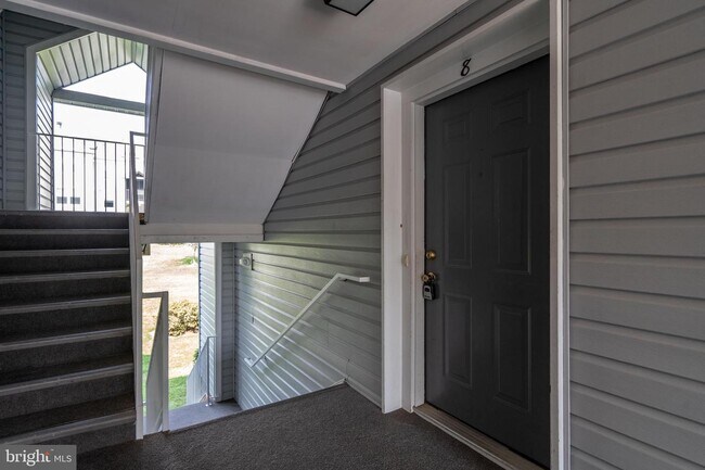 Building Photo - 2703 Snowbird Terrace