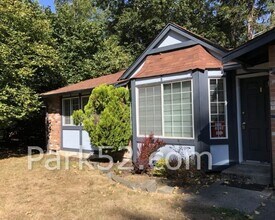 Building Photo - 12613 80th Ave E