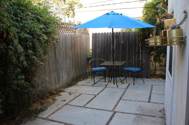 private front yard space - 1753 16th St