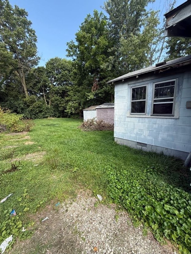 Foto del edificio - 2067 N Maple Ave