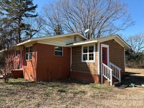 Building Photo - 1103 Auten Rd