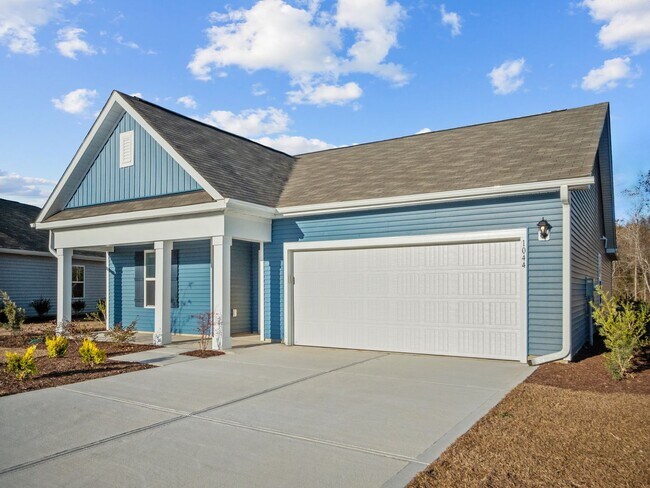 Foto del edificio - 4 bedroom Home in WATERSIDE!