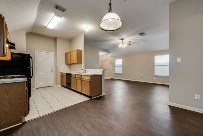 Building Photo - 8342 Fuqua Gardens Dr