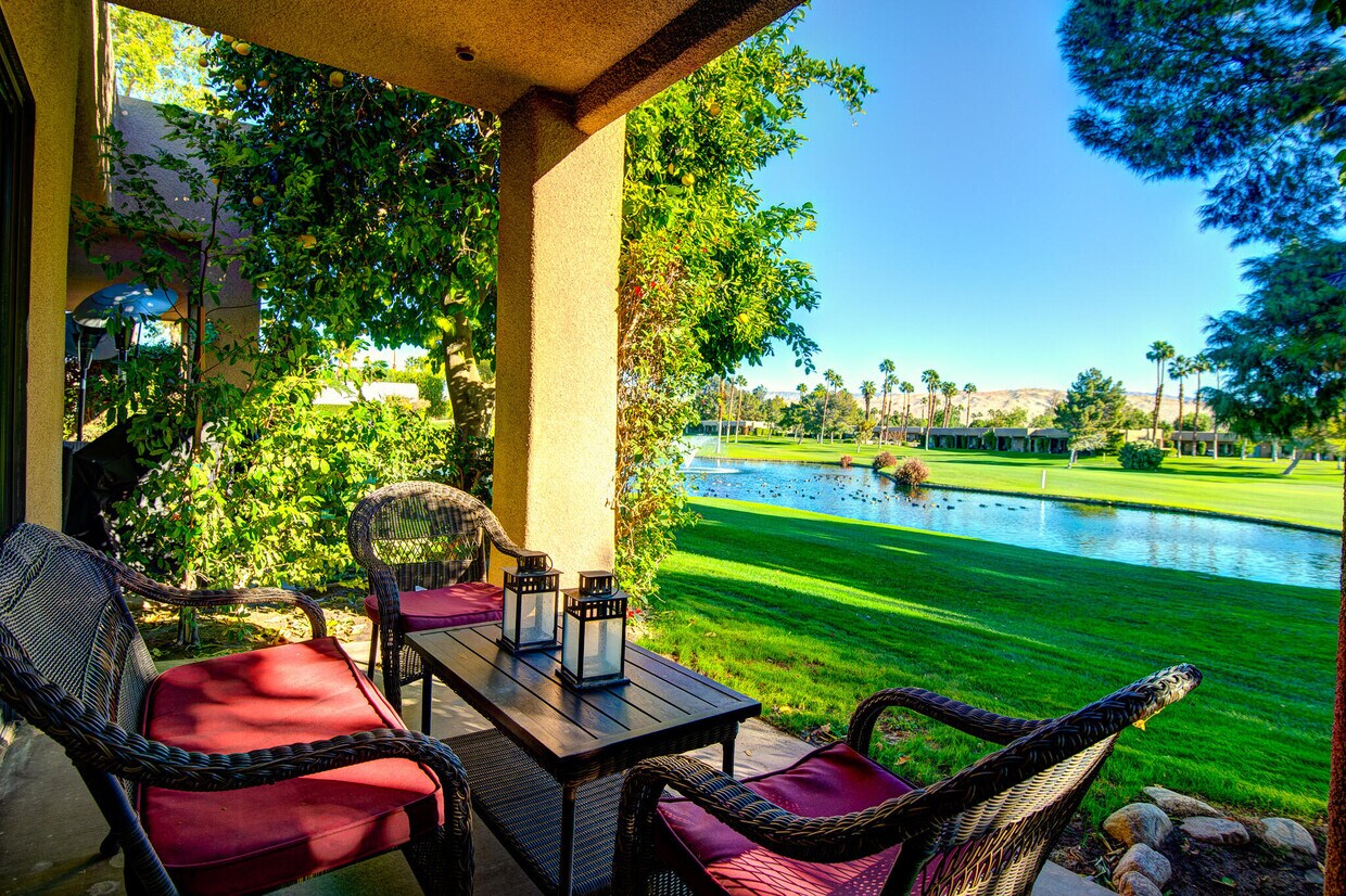 Foto principal - 28944 Desert Princess Dr