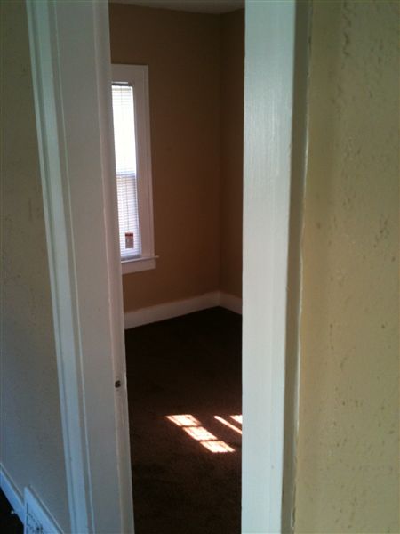 Building Photo - 709 Kinney Rd