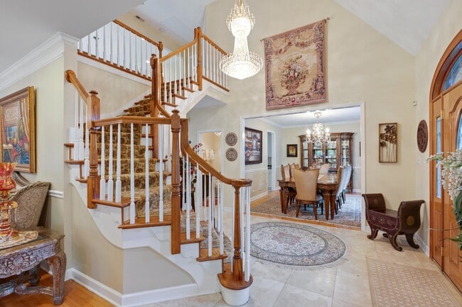 Building Photo - 9336 Falling Waters Dr W