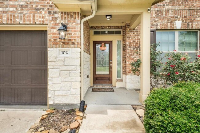 Building Photo - 102 Blossom Terrace Ln