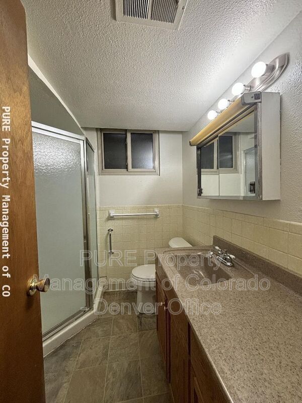 Foto del edificio - 8285 W Florida Ave