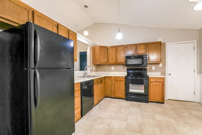 Building Photo - 6210 Carrie Cir