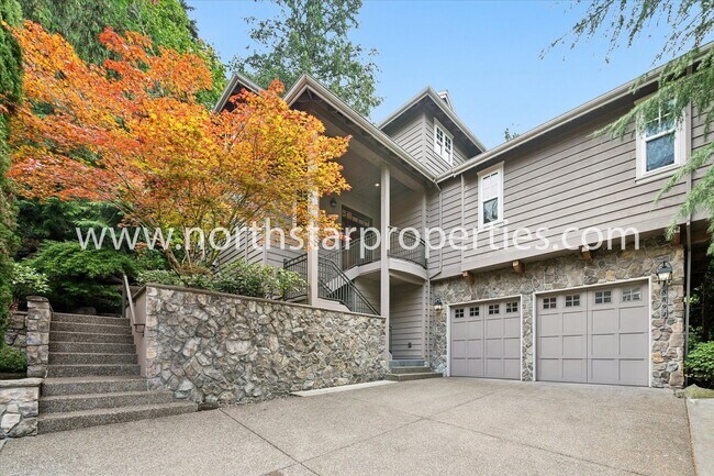 Foto del edificio - New Exquisitely Designed Dream Home in Lake Oswego.