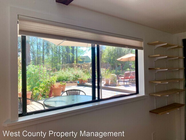 Building Photo - Studio, 1 bath House - 6955-A Giusti Rd