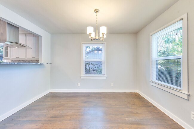 Foto del edificio - 1201 W 40th St