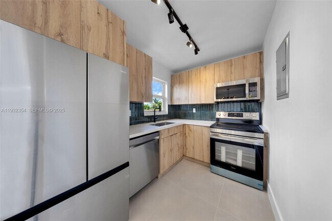 Foto del edificio - 5195 NE 18th Ave