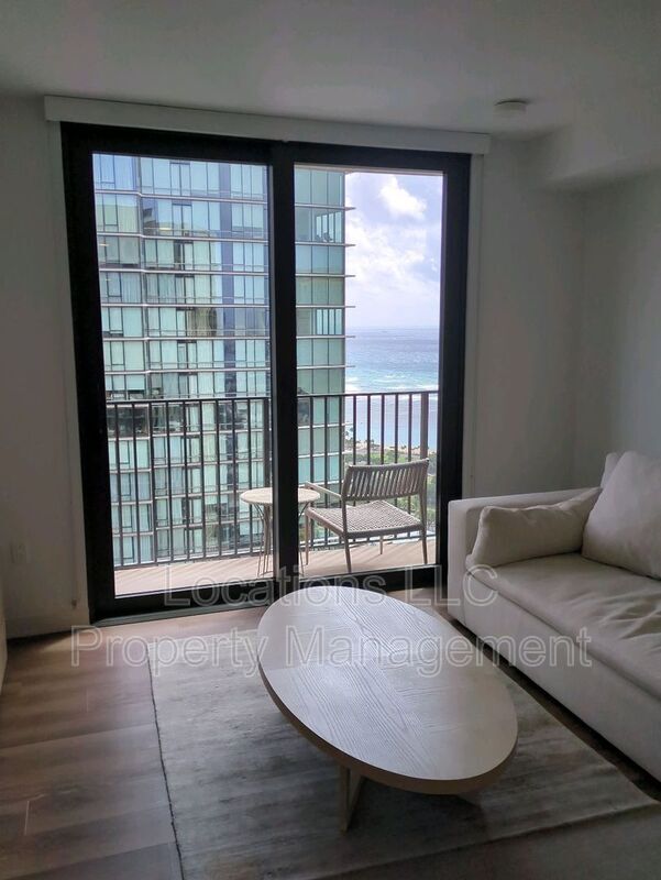 Foto del edificio - 987 Queen St