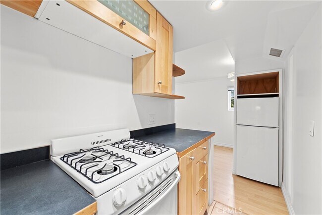 Foto del edificio - 670 Glomstad Ln