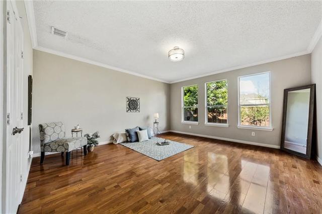 Foto del edificio - 1413 Westmont Dr