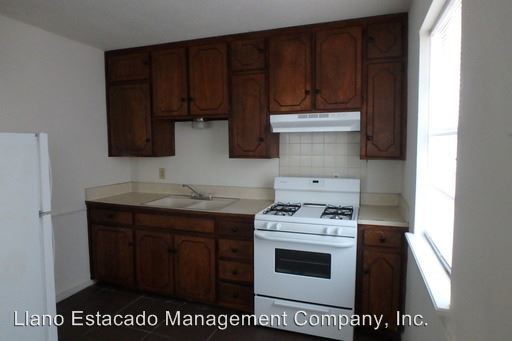 Primary Photo - 104 S Belleview St